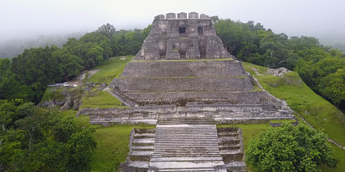 Xunantunich mayan ruins image
